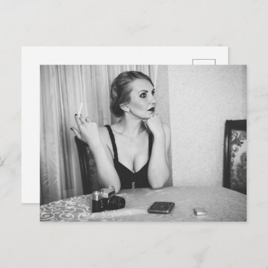 Retro vrouw roken briefkaart (Voorkant / Achterkant)