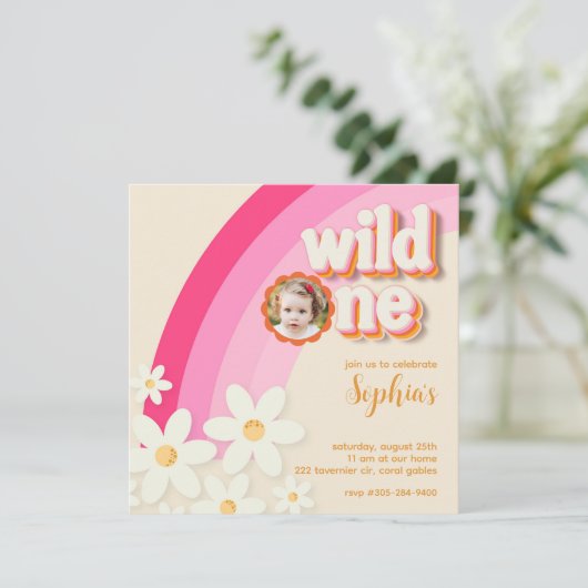 Retro Wild One Daisy Pink Fotouitnodiging | Boho Kaart (Staand voorkant)