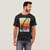 Retro Wing Surfen Koele Folie  Wing Surfer T-shirt (Voorkant volledig)