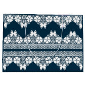 Retro wit kant met vlinders op een donkerblauwe b groot cadeauzakje (Achterkant)