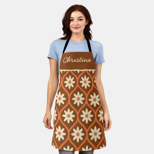 Retro Witte Bloemen op Bruin Ogee Custom Schort (Gedragen)