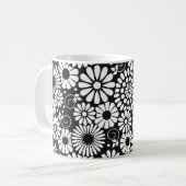 Retro zwart witte bloemen mok (Voorkant links)