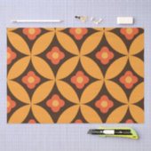 Retrobloem in het oranje cirkelblad van de middels tissuepapier (Craft)