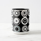 Retrocirkels zwart-wit tweekleurige koffiemok (Center)