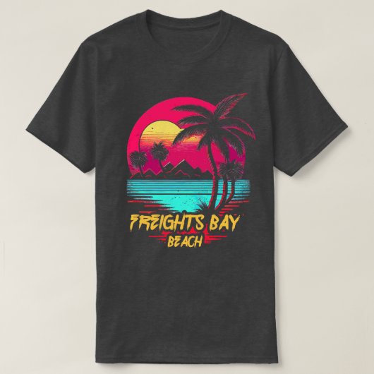 Retrowave Beach Freights Bay Beach T-shirt (Design voorkant)