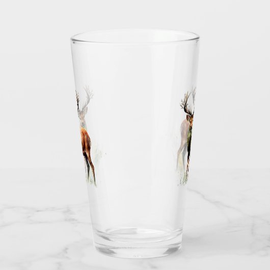 reusachtig hert in een rack glas (Links)