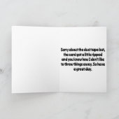 Reuzenpanda die rechtop zit met een verjaardagshoe kaart (Binnen)