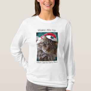 Réveillez-moi vers le haut de la chemise de chat