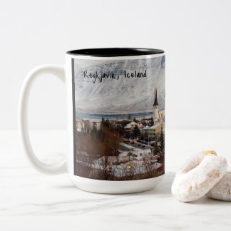 Reykjavik, IJsland Winterlandschap Tweekleurige Koffiemok