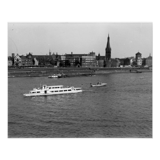 Rheinschiffahrt Düsseldorf Perfect Poster (Voorkant)