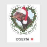 Rhode Island Red Chicken Wreath Christmas<br><div class="desc">* Un petit poulet de Noël, Scarlet, le poulet rouge de Rhode Island, portant un chapeau de Père Noël mignon dans une couronne en forme de coeur. * Plusieurs options de taille et choisir mat brillant ou transparent! * Ajoutez votre texte, nom de famille, événement, année ou message court, ou...</div>
