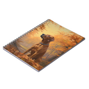 Rhodesian Ridgeback in herfstbladeren val inspirer Notitieboek