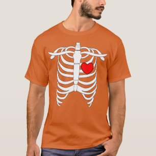 Ribbenkast met rood hart t-shirt