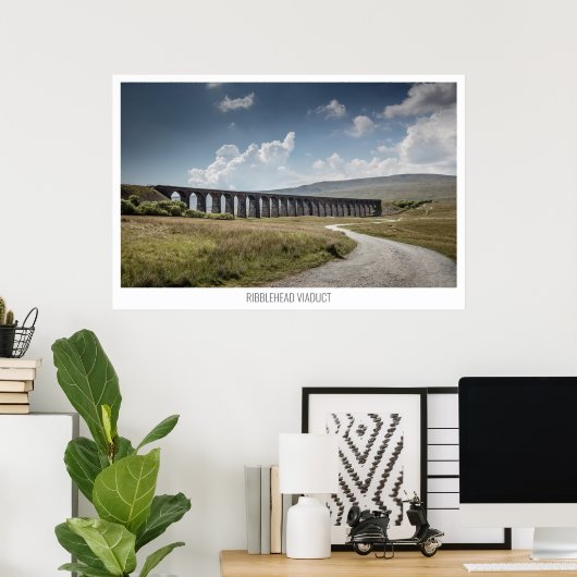 Ribblehead Viaduct, Ribblehead, Yorkshire, Engelan Poster (Thuiskantoor)