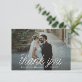Ribbon Script Minimalist Wedding Photo Small Bedankkaart (Staand voorkant)