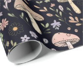 Rich Black Dark Academia Fungi Seamless Pattern Cadeaupapier (Rol Hoek)