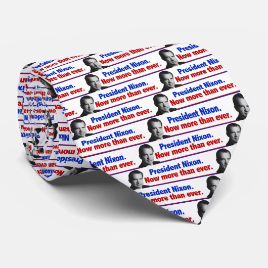 Richard Nixon Maintenant plus que jamais Cravate (Roulé)