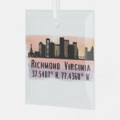 Richmond VA City Skyline Latitude en Longitude Glas Ornament (Voorkant links)