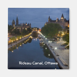 Rideau Canal and Sussex Drive 's nachts. Magneet