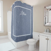 Rideau de douche à arches bleues avec monogramme (En situation)
