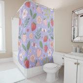 Rideau de douche à motif fraise violette (En situation)