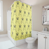 Rideau de douche avec dessin de chien pug jaune te (En situation)