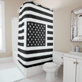 rideau de douche Black and White American Flag (En situation)