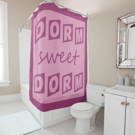 rideau de douche "Dorm Sweet Dorm" (En situation)