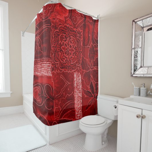 Rideau de douche Imprimé Patchwork Floral Rouge (En situation)