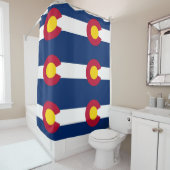 Rideau de douche patriotique avec drapeau du Color (En situation)