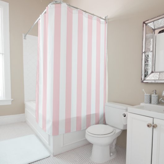 Rideau de douche rayé rose et blanc (En situation)