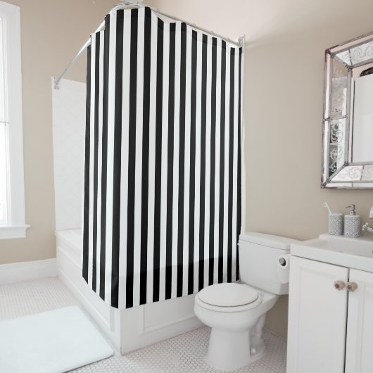 Rideau de douche rayure noir et blanc (En situation)