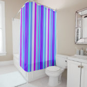 Rideau de douche vertical bleu violet rayé (En situation)