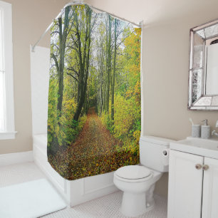 Rideau en douche magnifique d'image de chemin