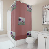 Rideau en douche rose floral (En situation)