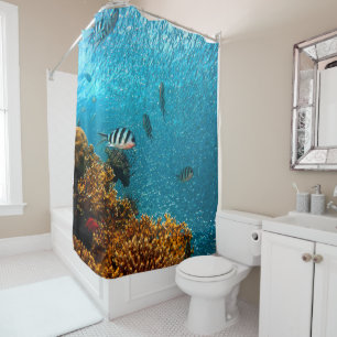 Rideau en douche sous-marin avec le corail et les