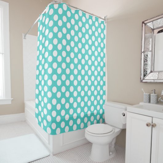 Rideau en douche turquoise et blanc de point de (En situation)