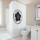 RIDEAUX DE DOUCHE 三つ追い松葉に捻じ梅 (En situation)