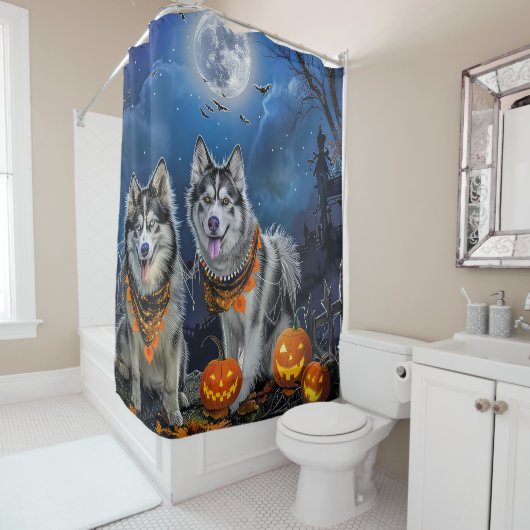 Rideaux De Douche Alaskan Malamute Halloween Éffrayant (En situation)
