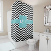 Rideaux De Douche Aqua et Chevrons noirs Monogramme (En situation)