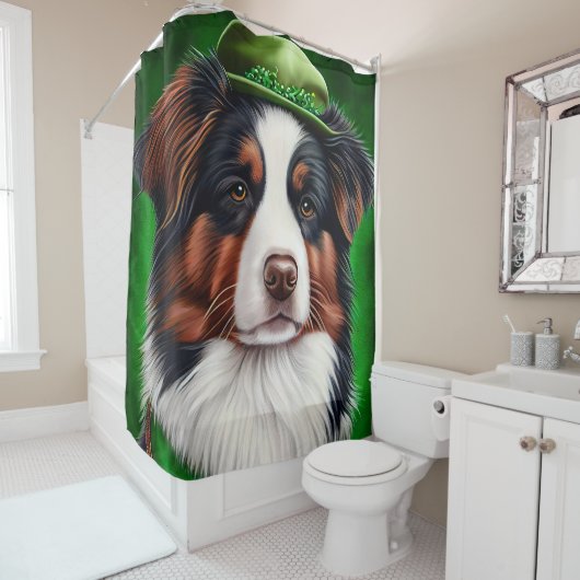 Rideaux De Douche Australian Shepherd dog en tenue de St. Patrick's (En situation)