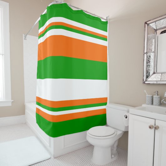 Rideaux De Douche Bandes vertes, blanches et orange (En situation)