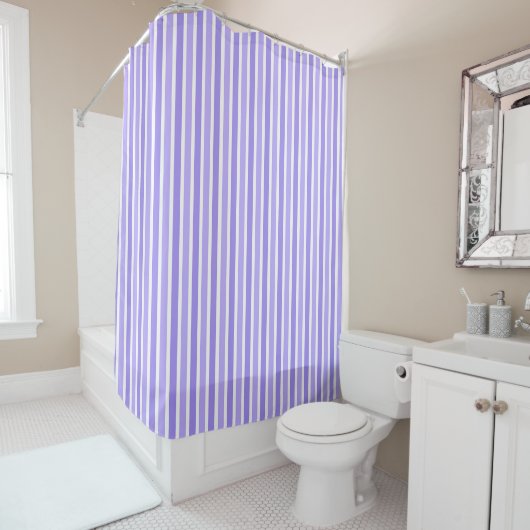 Rideaux De Douche Bandes verticales simples et violettes modernes (En situation)