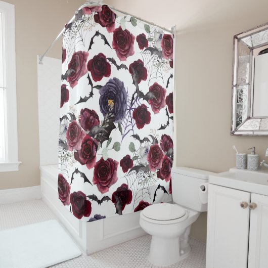 Rideaux De Douche Belle déplaisante | Roses gothiques foncés avec ch (En situation)