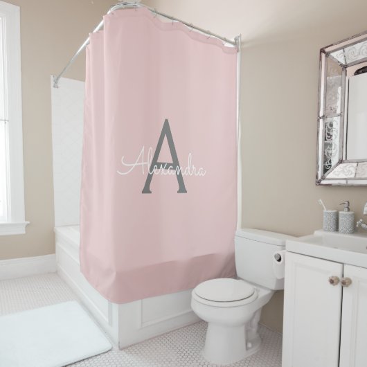 Rideaux De Douche Blush Pink Grey Modern Script Girly Monogram (En situation)
