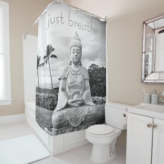 Rideaux De Douche Bouddha d'Hawaii noir blanc photo Breathe Citation (En situation)
