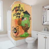Rideaux De Douche Caractère Frankenstein de 'Normal People Scare Me' (En situation)