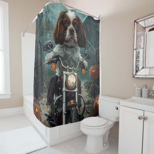 Rideaux De Douche Cavalier King Charles Spaniel Halloween effrayant (En situation)