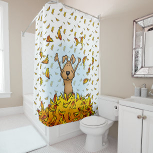 Rideaux De Douche Chien Jouant dans un seau de feuilles d'automne -