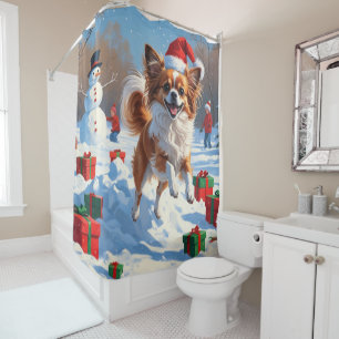 Rideaux De Douche Chien Papillon courant dans la neige avec un chape